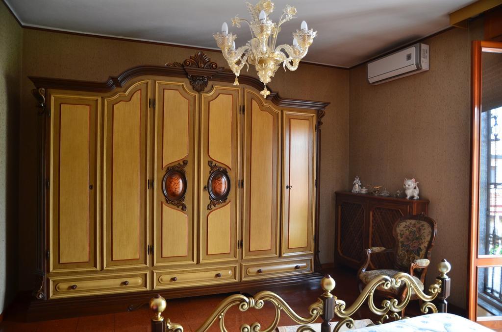 B&B Mamma Mia Family House Peschiera del Garda Quarto foto